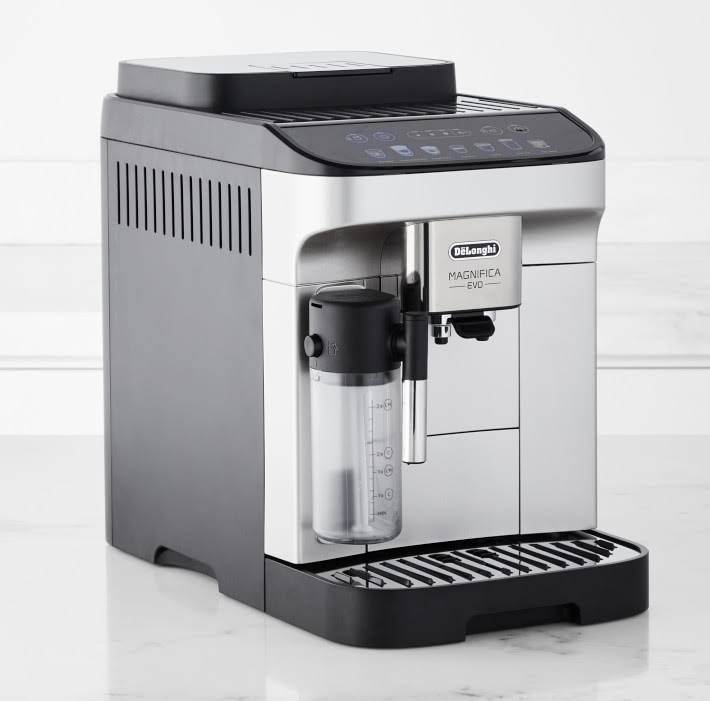 De’Longhi Magnifica Evo Espresso Machine with LatteCrema System